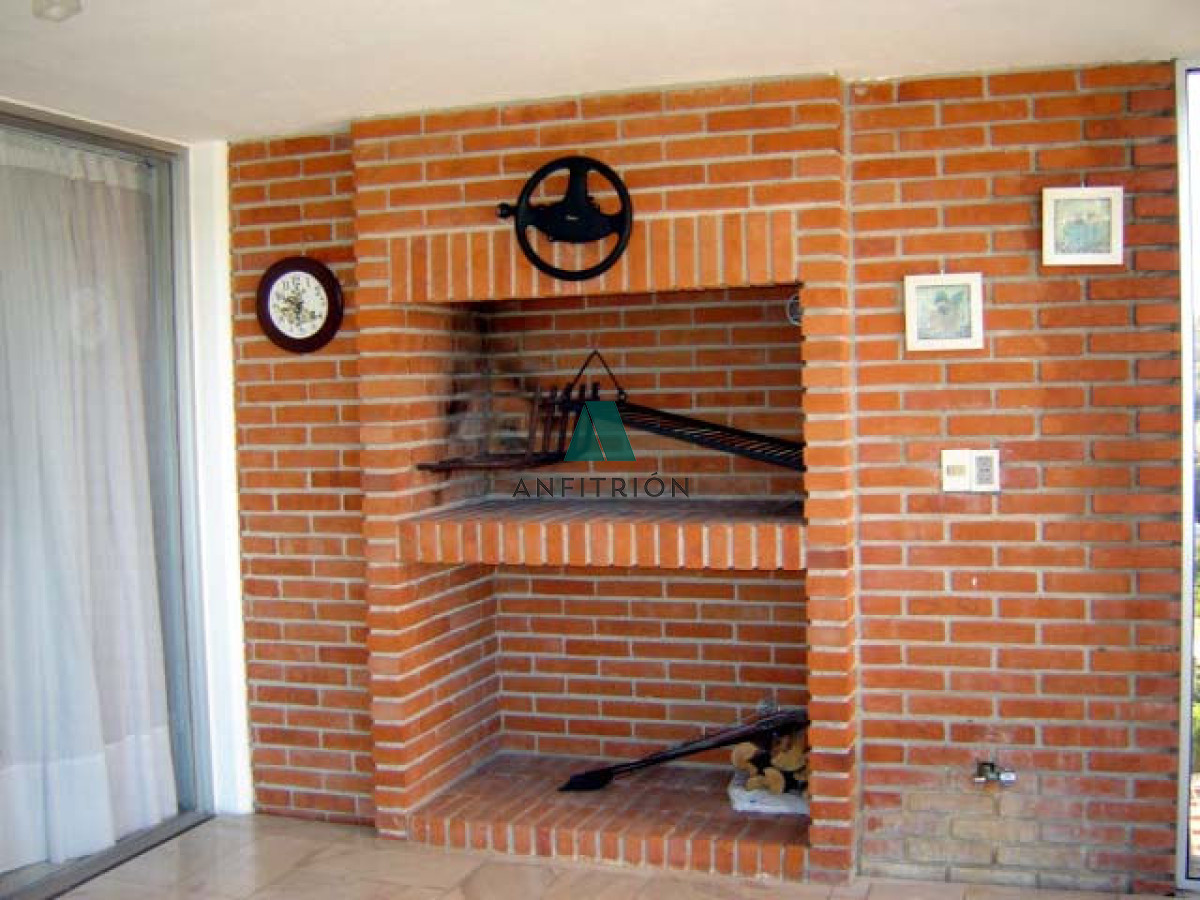 Apartamento ID.219 - Playa mansa amplia terraza 