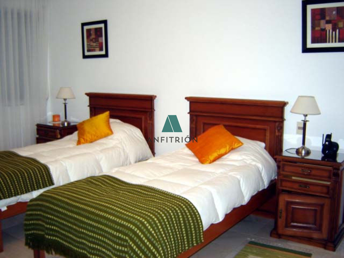 Apartamento ID.219 - Playa mansa amplia terraza 