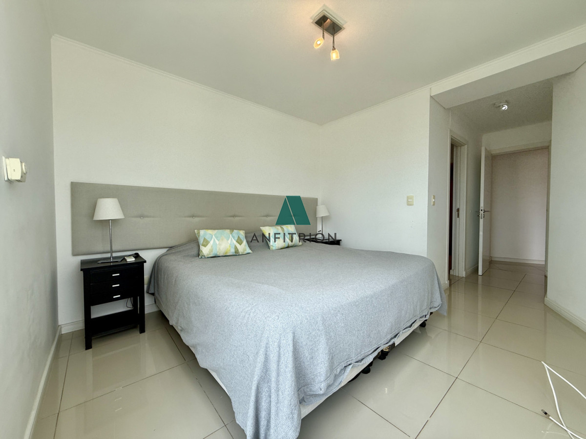Apartamento ID.77 - Venta  Excelente Apartamento en Wind Tower  Punta del Este