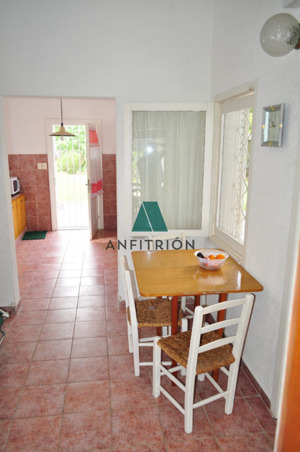 Casa ID.38 - Casa ubicada en Cantegril con lindo terreno