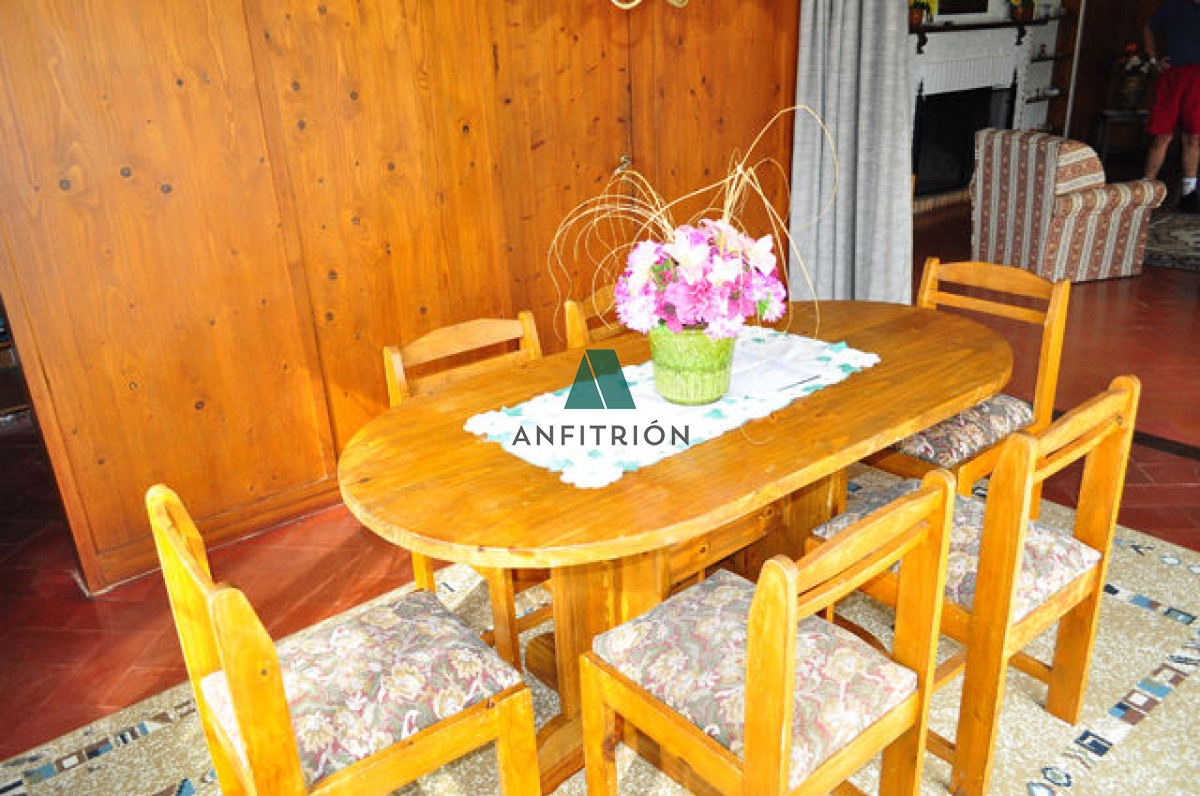 Casa ID.38 - Casa ubicada en Cantegril con lindo terreno