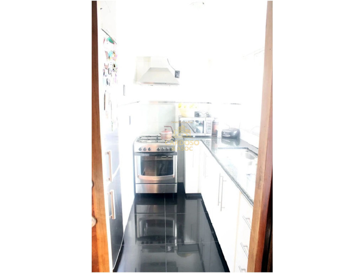 Apartamento ID.96 - Se vende Apartamento en Península, Punta del Este. 