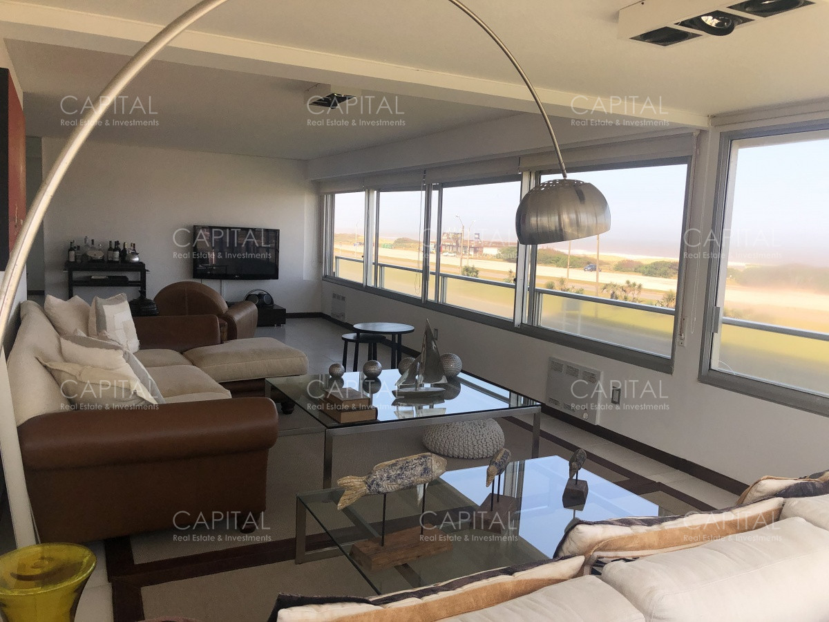 Apartamento ID.34579 - Amplio departamento frente al mar