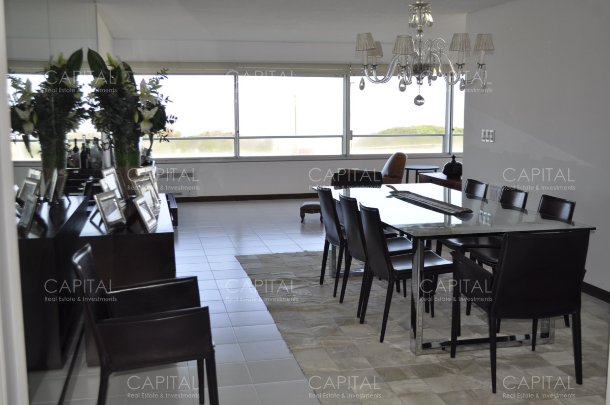 Apartamento ID.34579 - Amplio departamento frente al mar