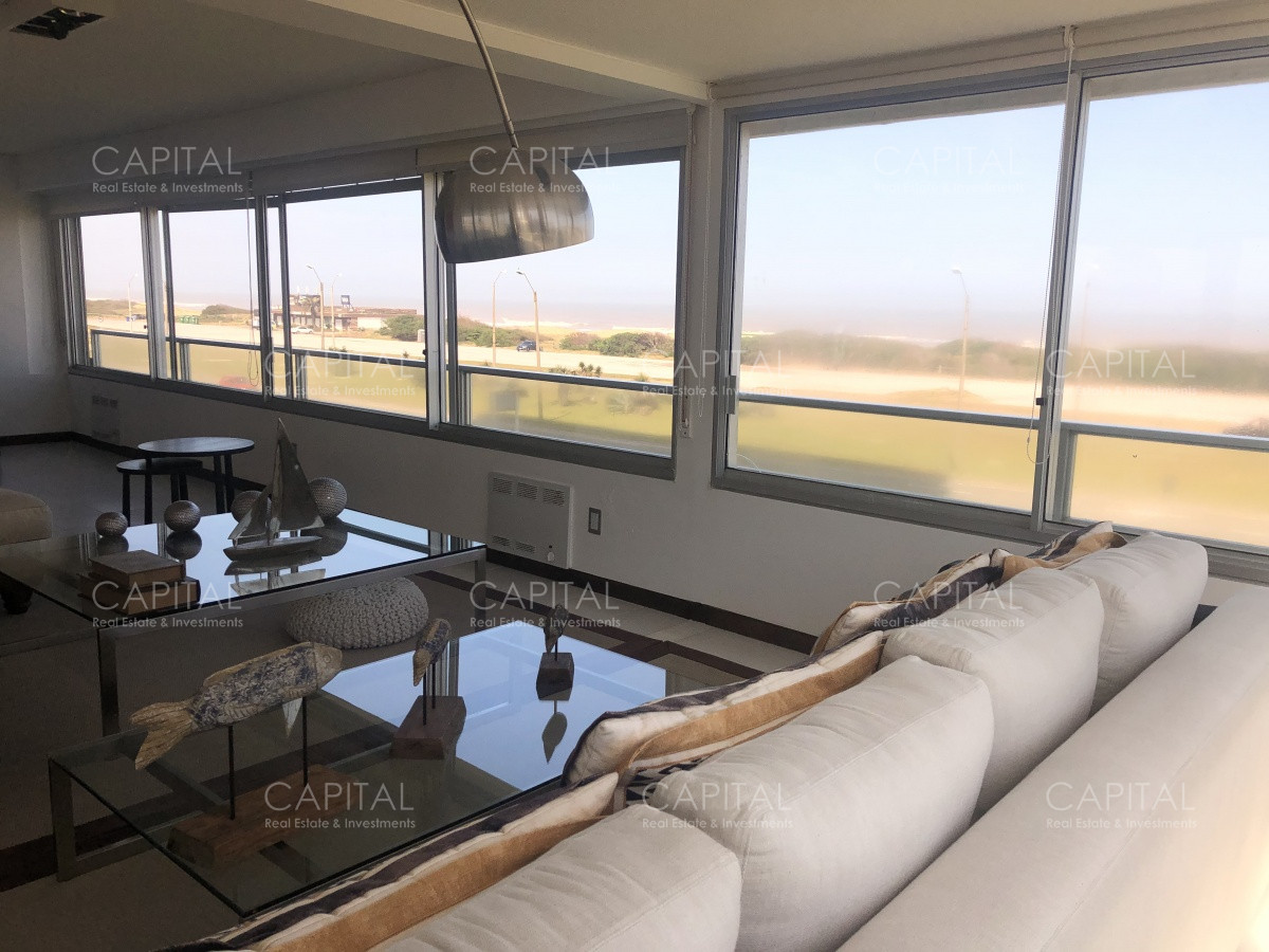 Apartamento ID.34579 - Amplio departamento frente al mar