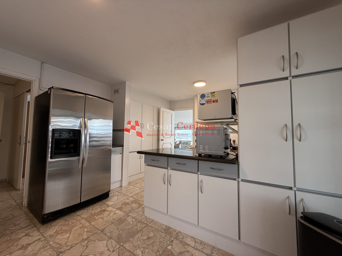 Apartamento ID.1953 - VENTA - Apartamento en primera linea al oceano