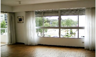 Apartamento sobre Roosevelt en venta