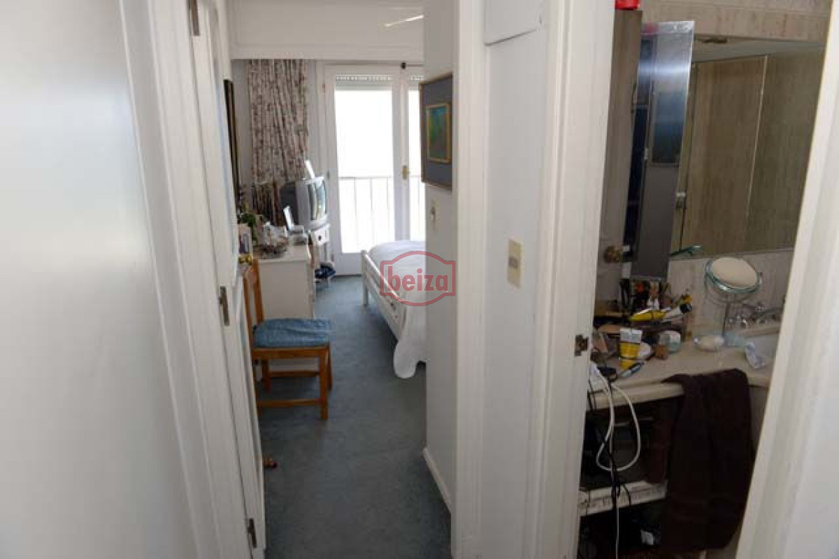 Apartamento ID.166219/Departamento-de-3-dormitorios-en-Punta-del-Este - Apartamento en Peninsula, 4 dormitorios  