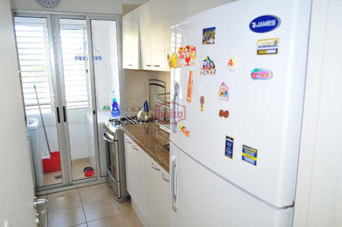 Apartamento ID.166210/Venta-y-alquiler-apartamento-2-dormitorios-en-el-corazon-de-Montoya - departamento con doble garage