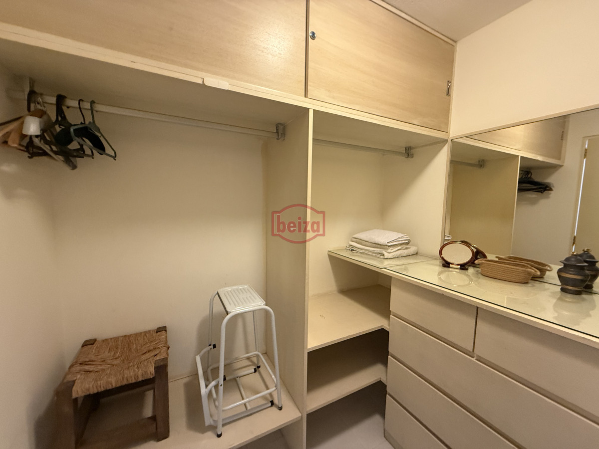 Apartamento ID.167137/Increíble-oportunidad-de-inversión-de-2-dormitorios-y-2-baños - Apartamento en Venta - Lincoln Center Torre Wilson, Punta del Este