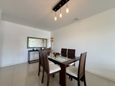 Venta  Excelente Apartamento en Wind Tower  Punta del Este