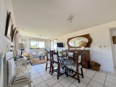 Apartamento  a  pasos de playa mansa