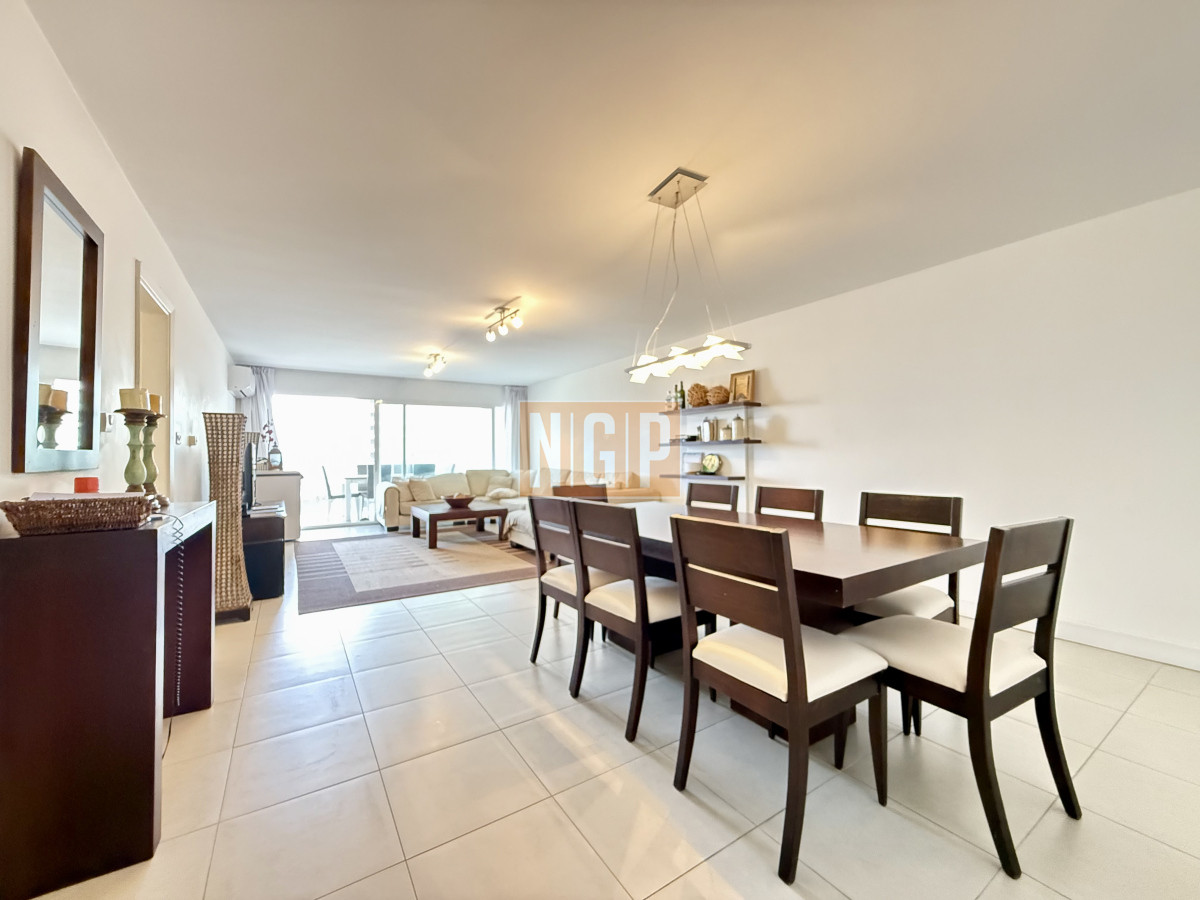 Apartamento en venta – Torre Manhattan, Punta del Este - NGP3198A