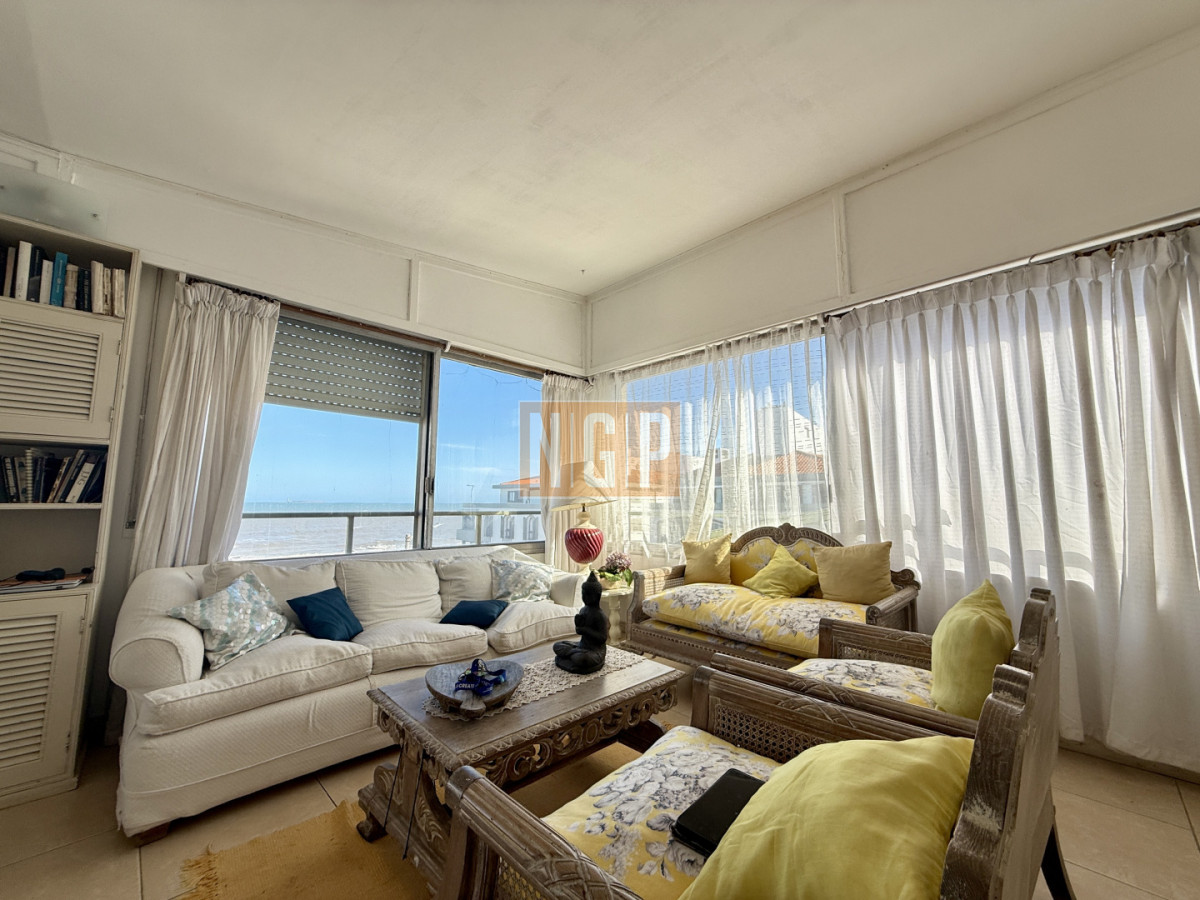 Apartamento en venta  Edificio Veiramar  Calle 24 y 30 - NGP3813A