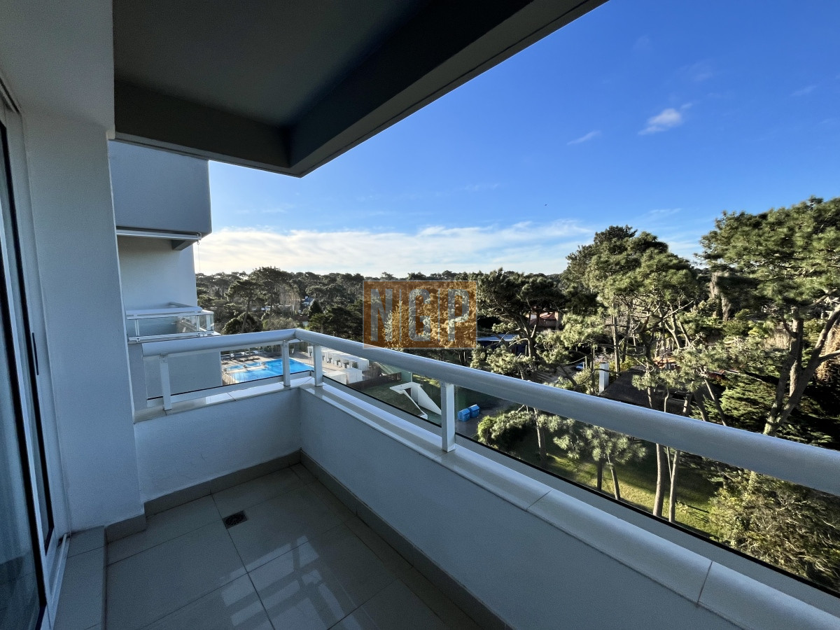 Apartamento en Roosevelt, 2 dormitorios   - NGP4008A
