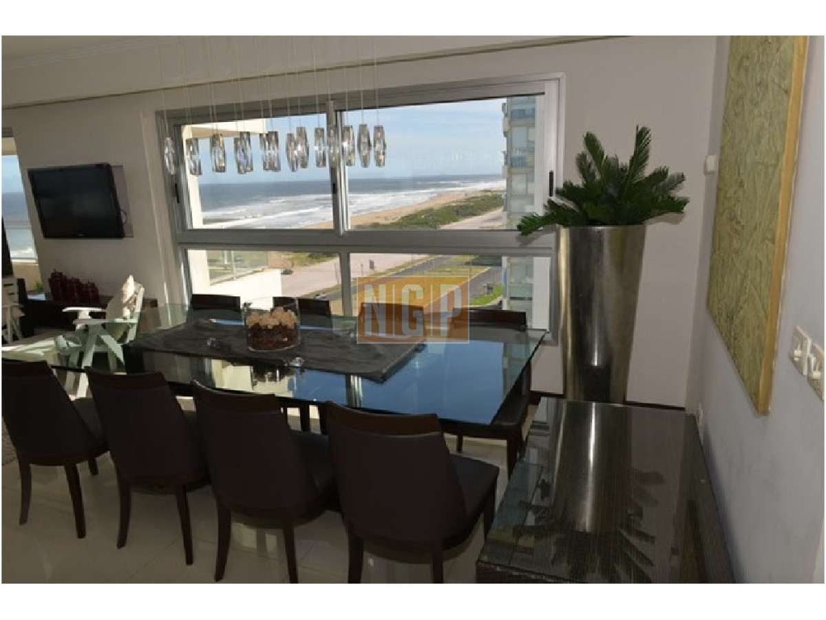 Apartamento en Brava, 3 dormitorios  - NGP10113A