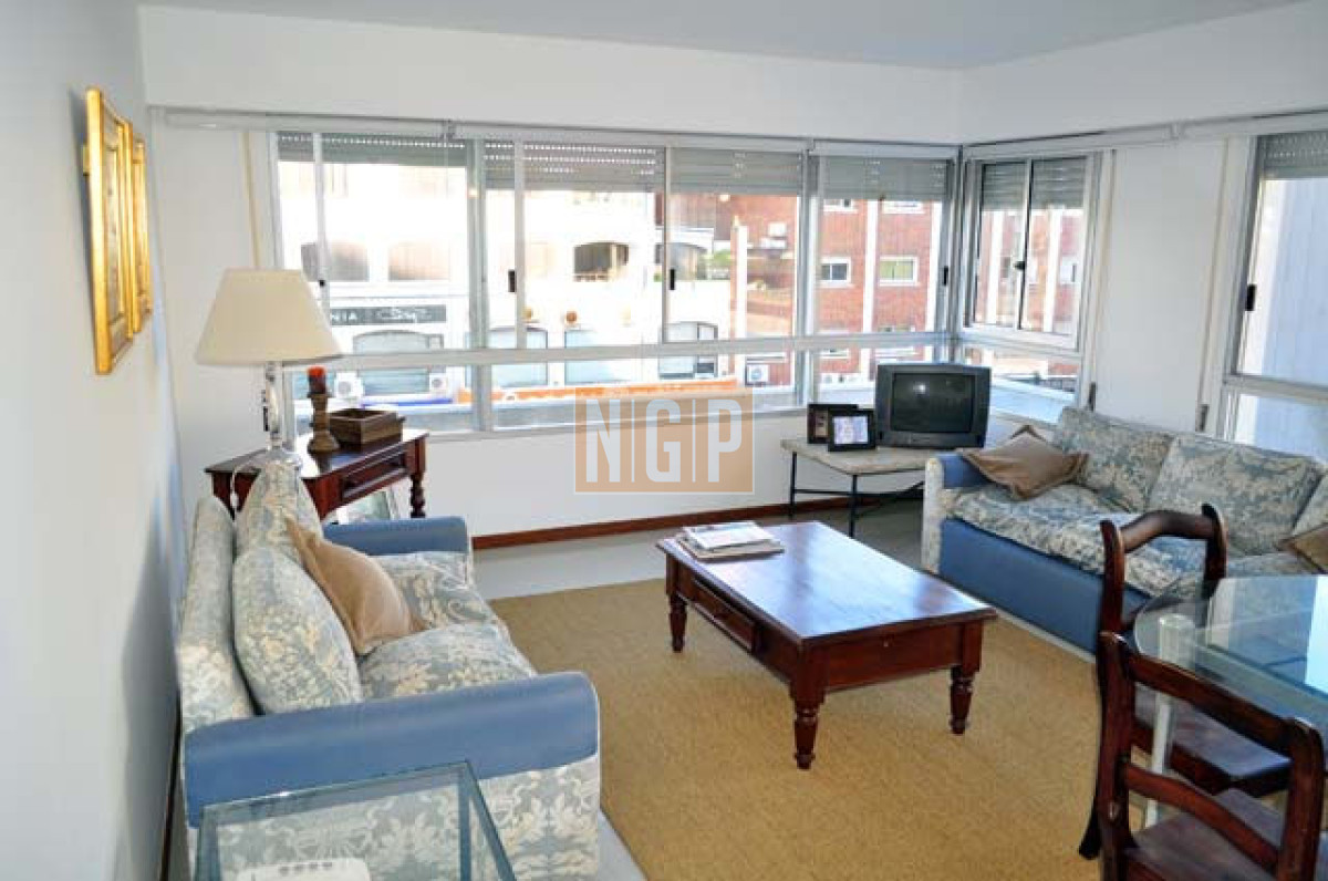 Apartamento en Peninsula, 2 dormitorios   - NGP1390A