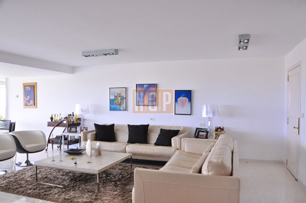 Apartamento en Mansa  - NGP15126A