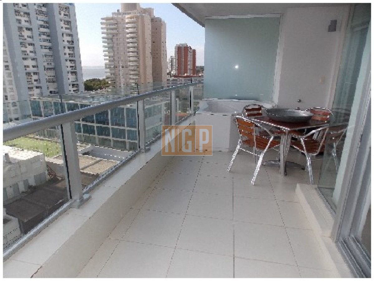 Edificio en playa mansa , Punta del Este!  - NGP15953A