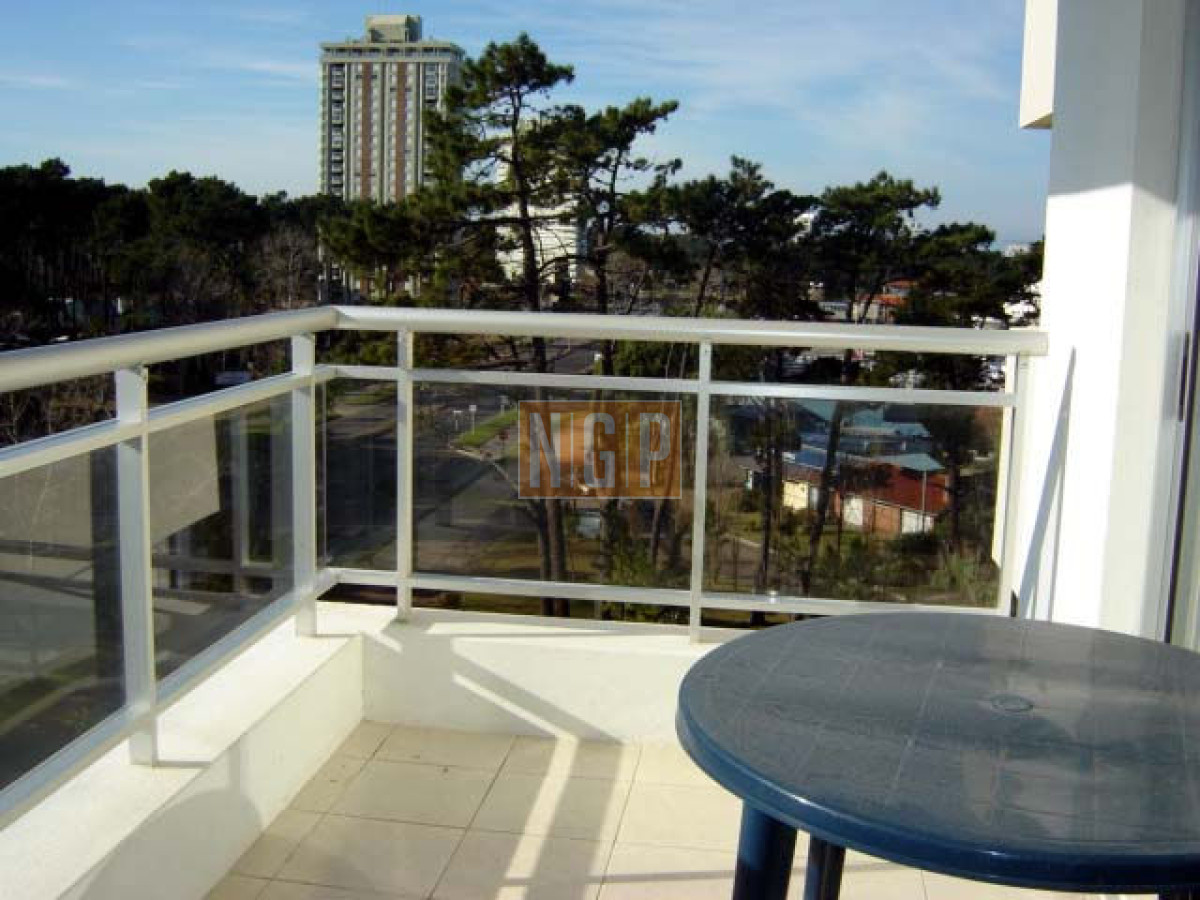 edificio cerca del shopping - NGP447A