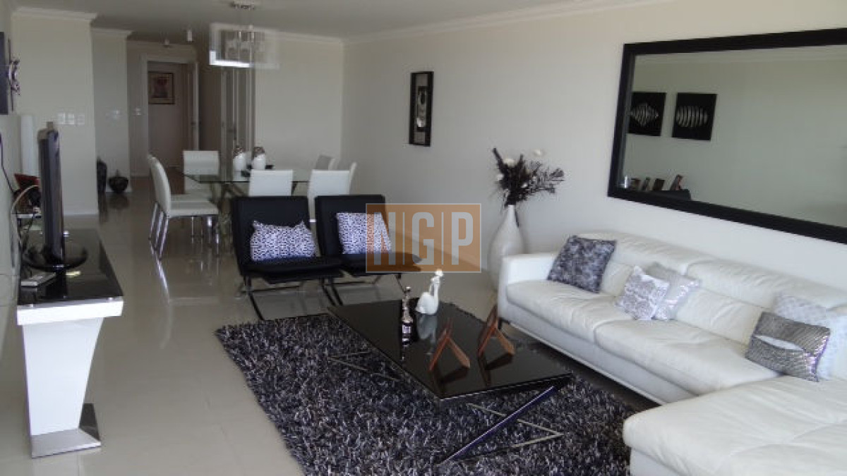 LINDISIMO EDIFICIO CON TODOS LOS SERVICIOS - NGP8106A