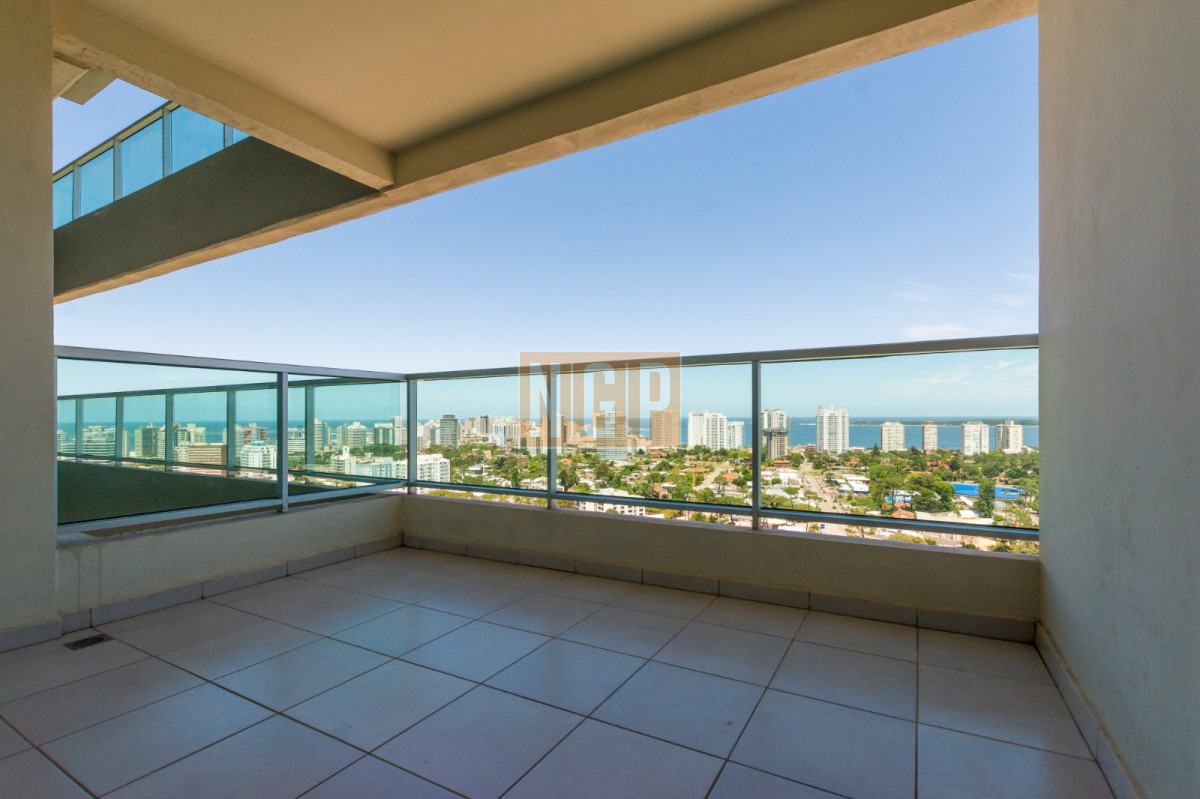 LINDISIMO EDIFICIO CON TODOS LOS SERVICIOS - NGP10084A