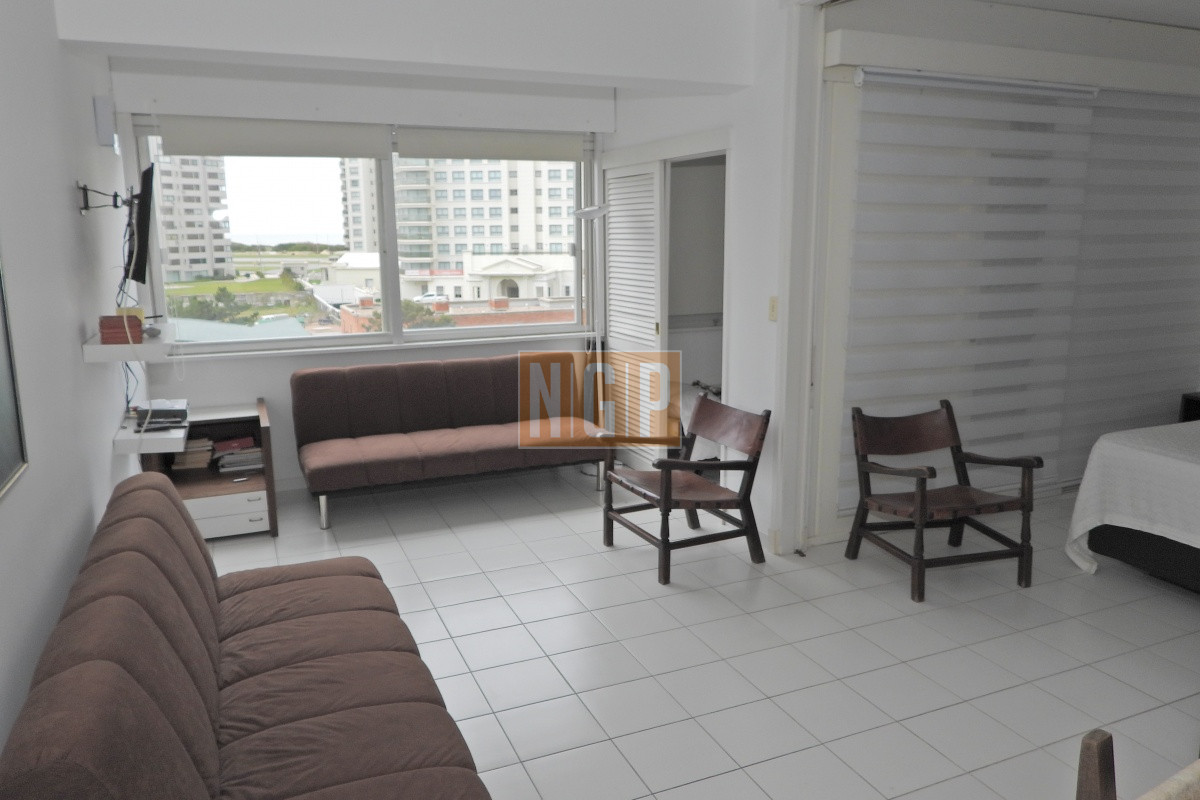 departamento frente al mar mar en playa mansa - NGP25335A