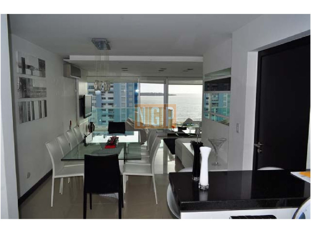 Apartamento en Mansa, 3 dormitorios  - NGP13961A