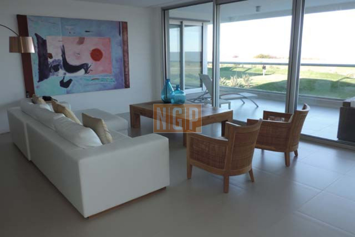 Apartamento en Brava, 3 dormitorios   - NGP15289A