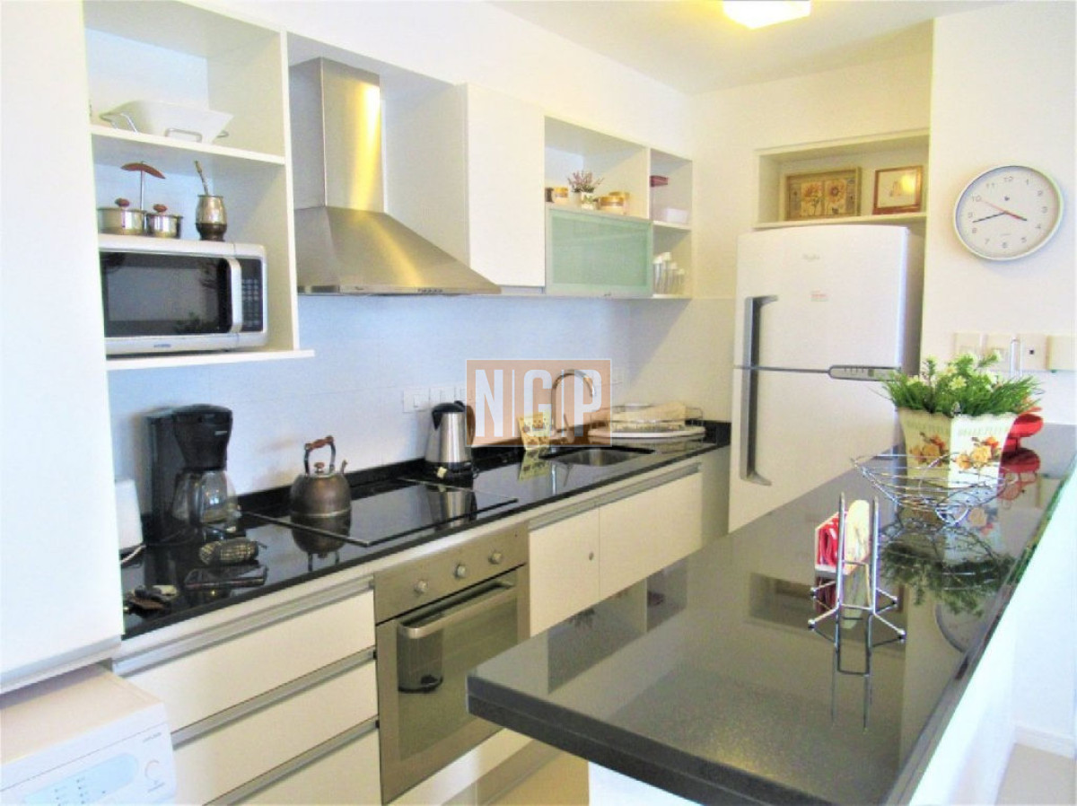 hermoso nuevo  Excelente departamento a 100 mts del Mar, Pda 3 de Playa Brava. - NGP15855A