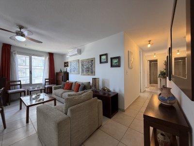 Apartamento en venta Playa brava, a metros del mar