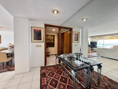 Penthouse de categoría en Espigón  Rambla General Artigas