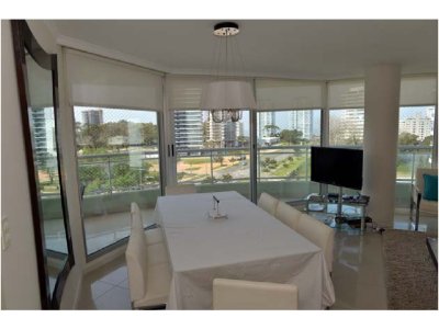 APARTAMENTO CON EXCELENTES SERVICIOS