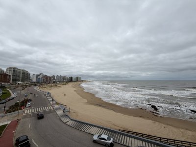 Apartamento em Península