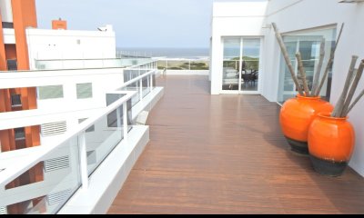 APARTAMENTO CON EXCELENTES SERVICIOS