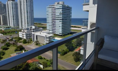 Departamento en Punta del Este, a pasos del mar.