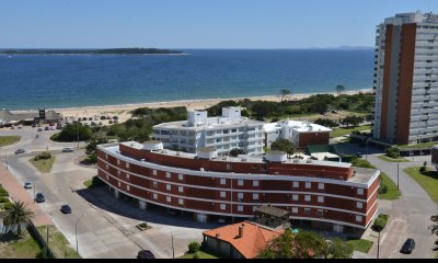Apartamento con vista espectacular, y con todos los servicios!!