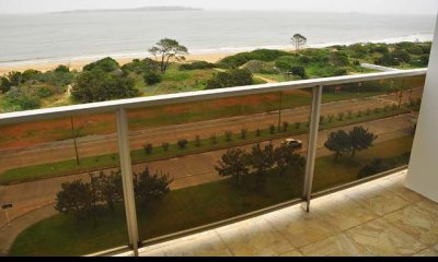 frente al mar