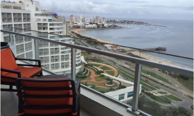 Playa mansa , Punta del Este.-