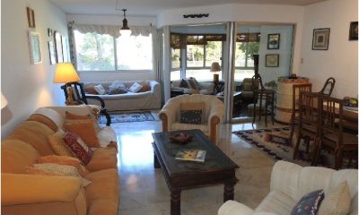 Apartamento en un buen edificio en Av roosevelt