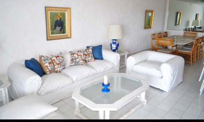 Punta del Este Piso alto con Vista al Mar! , cómodo y muy Luminoso .