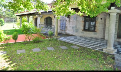 HERMOSA CASA ESTILO CASCO DE ESTANCIA