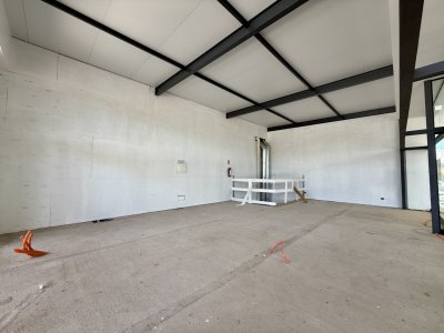 alquiler de local comercial en avenida roosevelt y zelmar michelini - ngp31264l