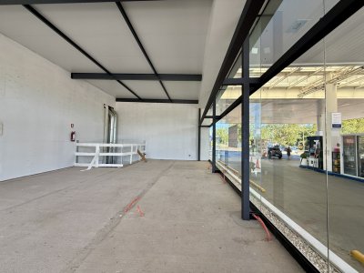 alquiler de local comercial en avenida roosevelt y zelmar michelini - ngp31264l