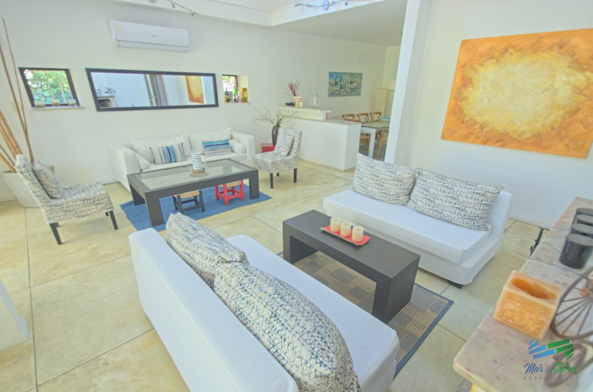 Casa ID.4130 - Alquilo casa de 4 dormitorios con piscina en Playa Brava, Punta del Este