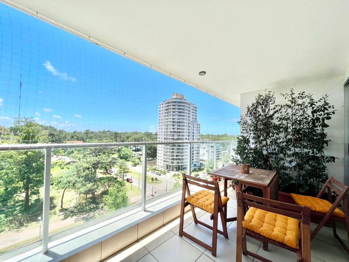 Apartamento ID.4011 - Apartamento en venta con parrillero propio, Punta del Este, Roosevelt
