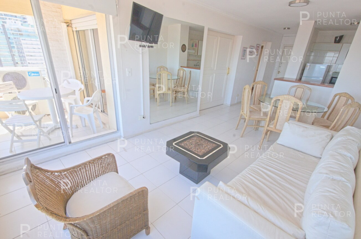 Apartamento ID.1645 - Apartamento 2 dormitorios en alquiler anual