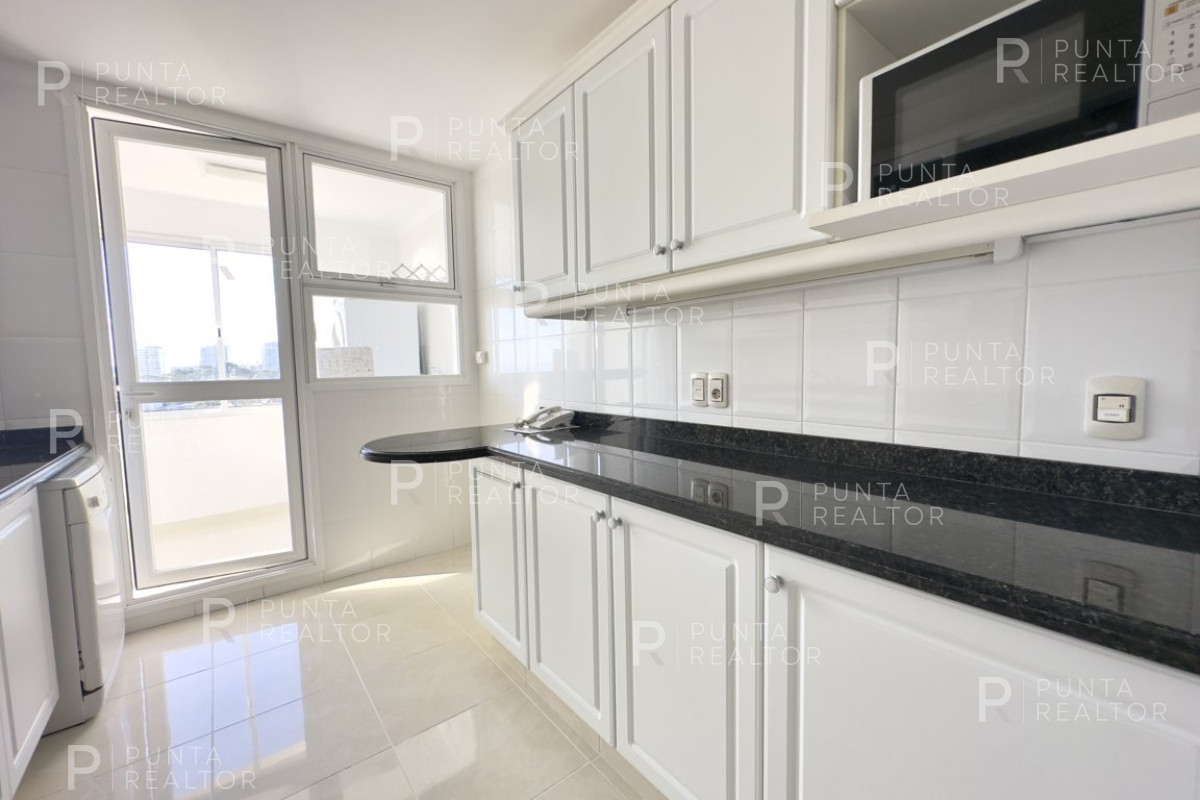 Apartamento ID.1905 - Venta apartamento de tres dormitorios en Le Jardin - Mansa