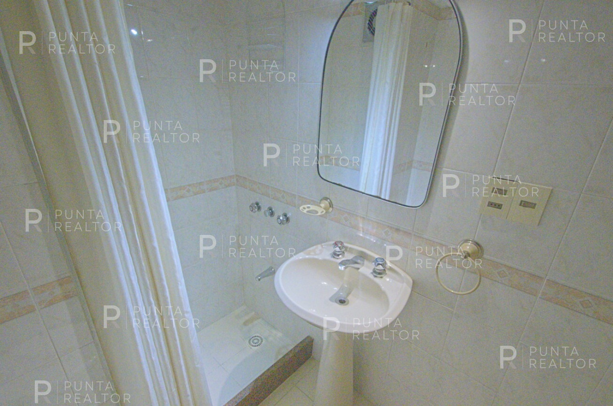 Apartamento ID.1645 - Apartamento 2 dormitorios en alquiler anual