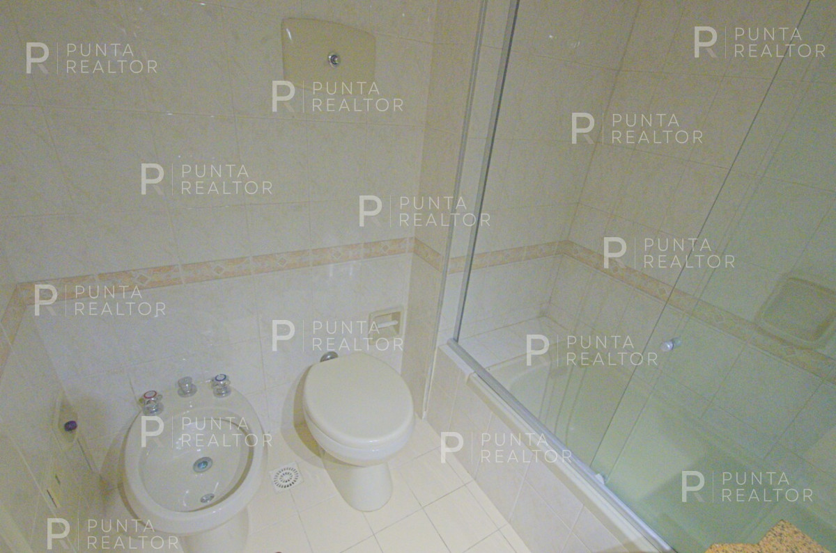 Apartamento ID.1645 - Apartamento 2 dormitorios en alquiler anual